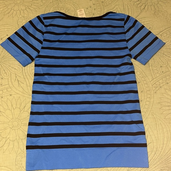 Karl Lagerfeld Paris Blue and Black Striped Seamless T-Shirt -Women’s Size Small - Picture 9 of 14